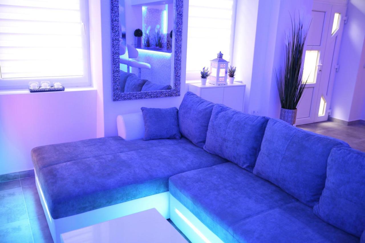 קריקווניצה Villa Mit Whirlpool Fuer 32 Per מראה חיצוני תמונה